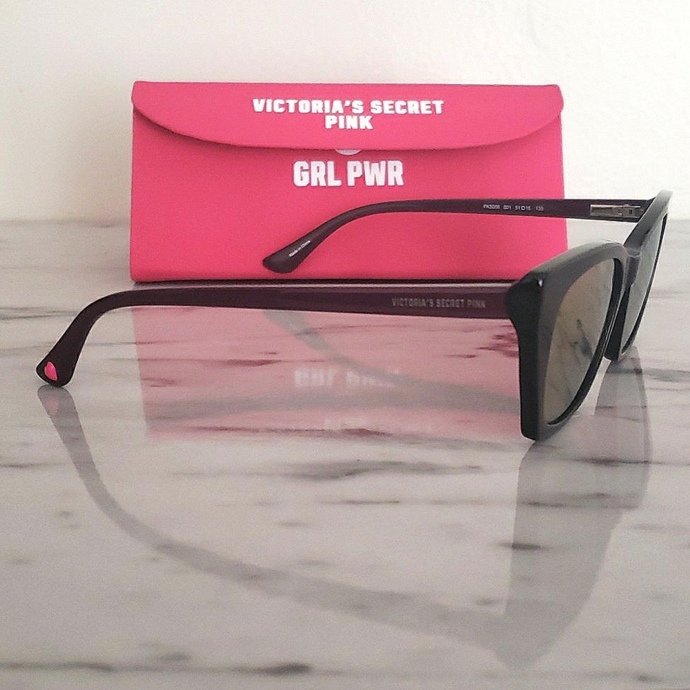 Victoria's Secret Sunglasses - Picture 4 of 9